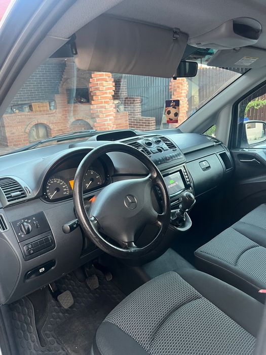 Mercedes Vito 8+1 model lung