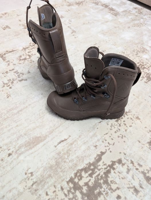 Bocanci militari Haix