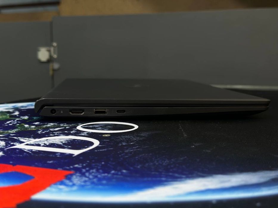 Офисный ноутбук Dell Intel core i5-1335U 16/512