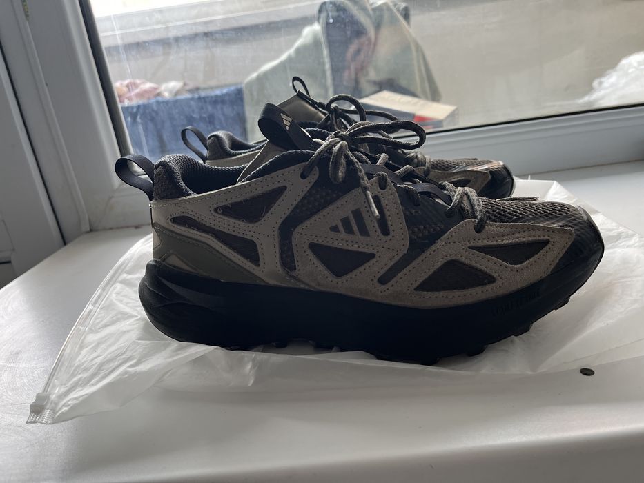 Adidas кроссовка 20 000к
