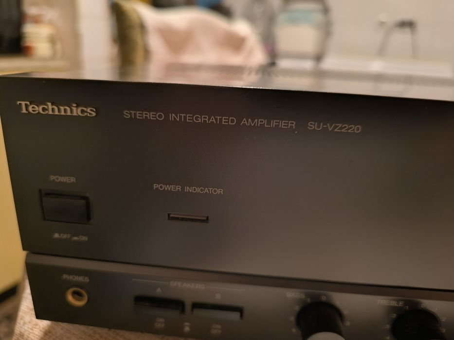 Продавам усилвател - Technics  SU - VZ220