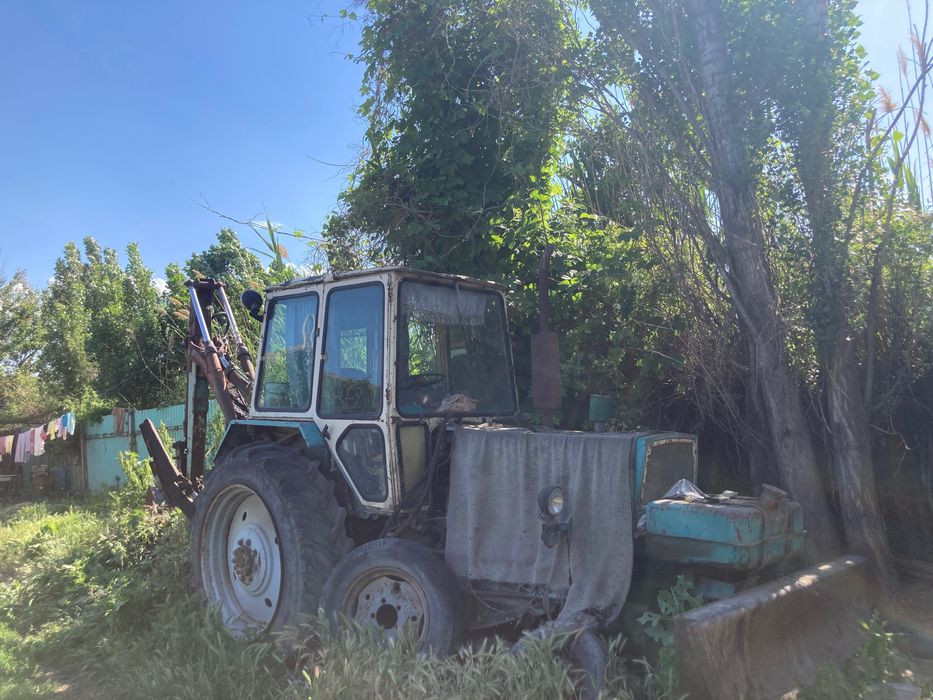 Экскаватор ЮМЗ-6