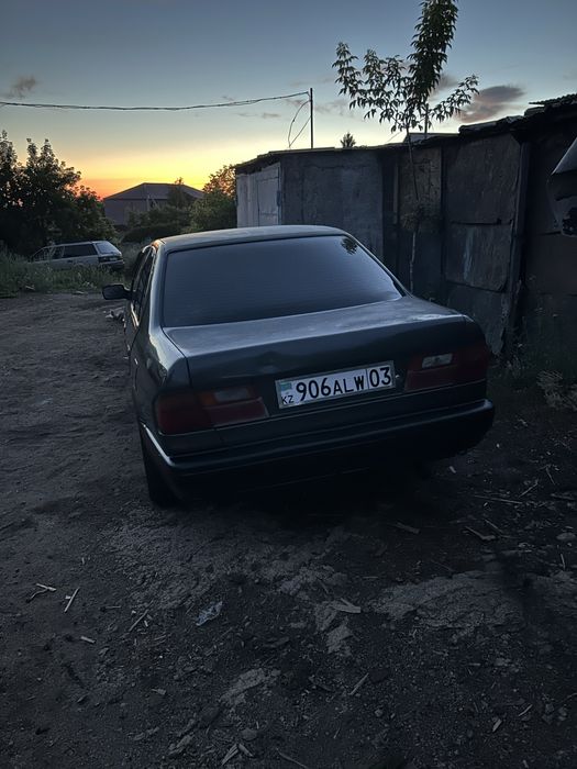 Продам  машину нисан примьера