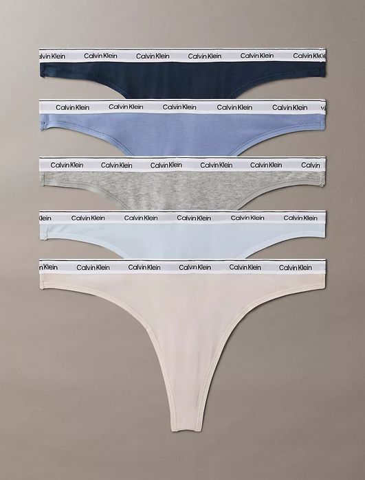 Бикини и стринги от Calvin Klein