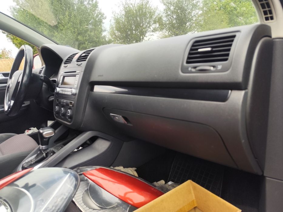 Golf V 5 На части 1.9 105 BLS