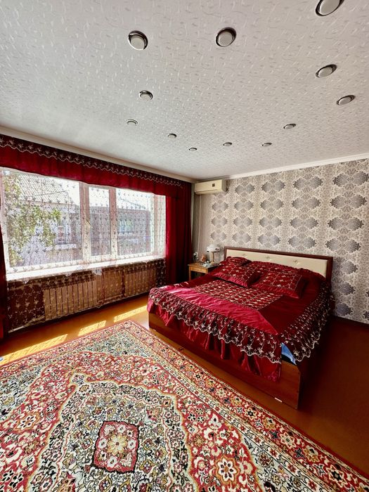 Продам  5 - комнатный дом в посёлке Топар.