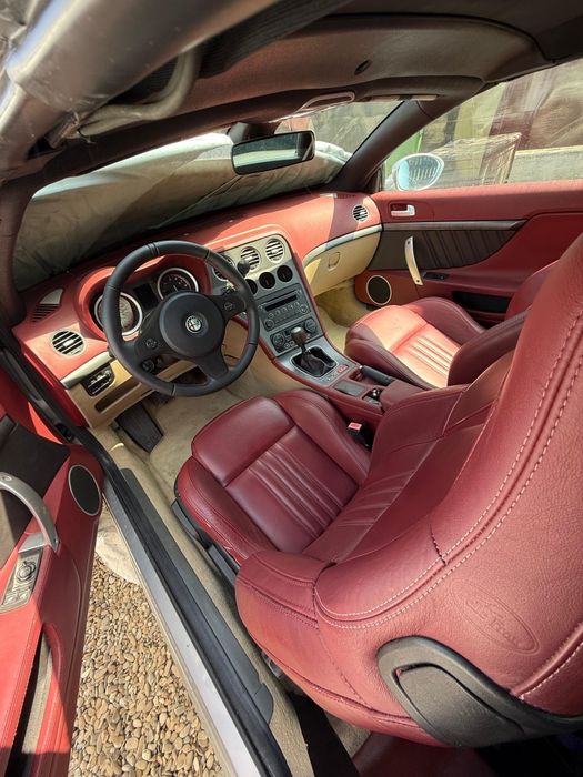 Alfa Romeo Spider  cabrio 939 ,2.2 benzină,manuala.