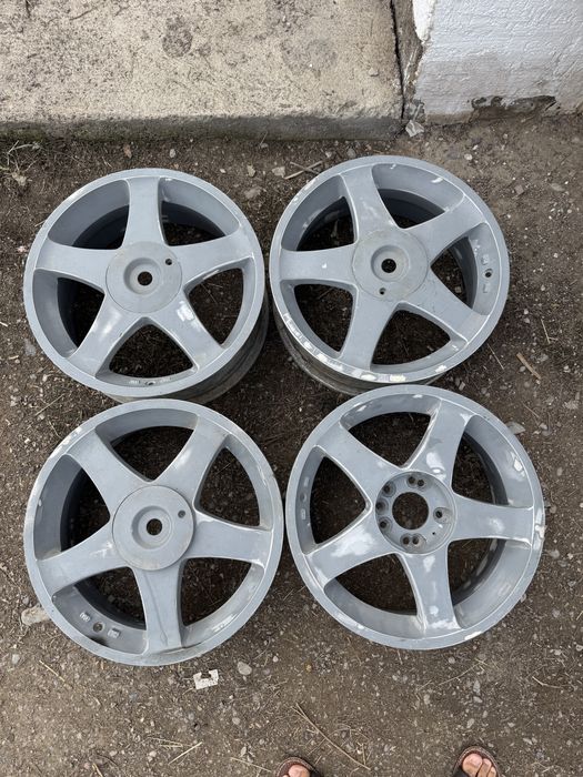 Диски р17 5:114; 4:100 универсальные , оригинал.