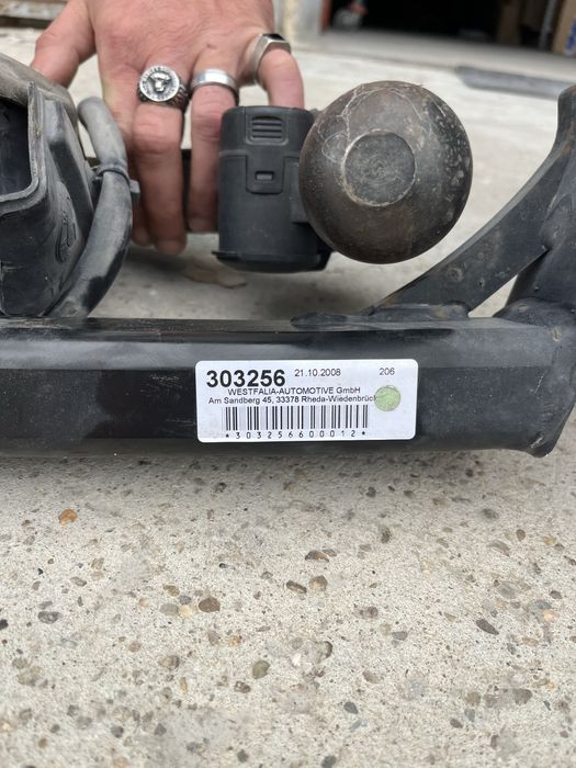 Теглич за БМВ е60