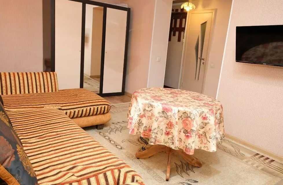 Дава се под наем Двустаен апартамент в Пловдив, Беломорски - 60 кв.м за 224.4 € - Снимка #2