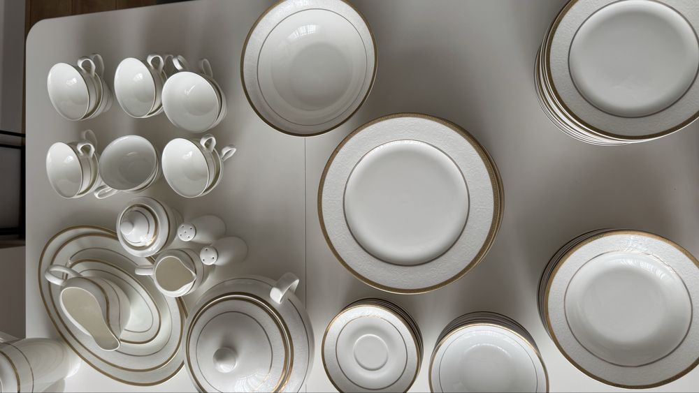 Столовый сервиз на 12 персон