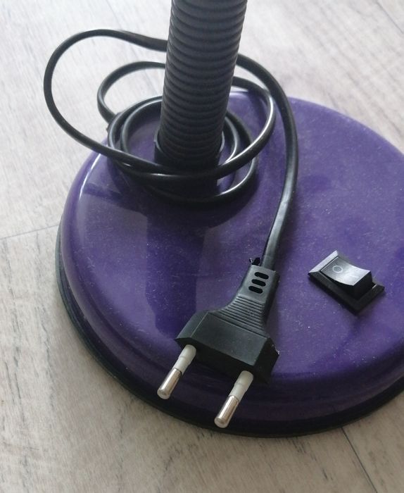 Настольный светильник