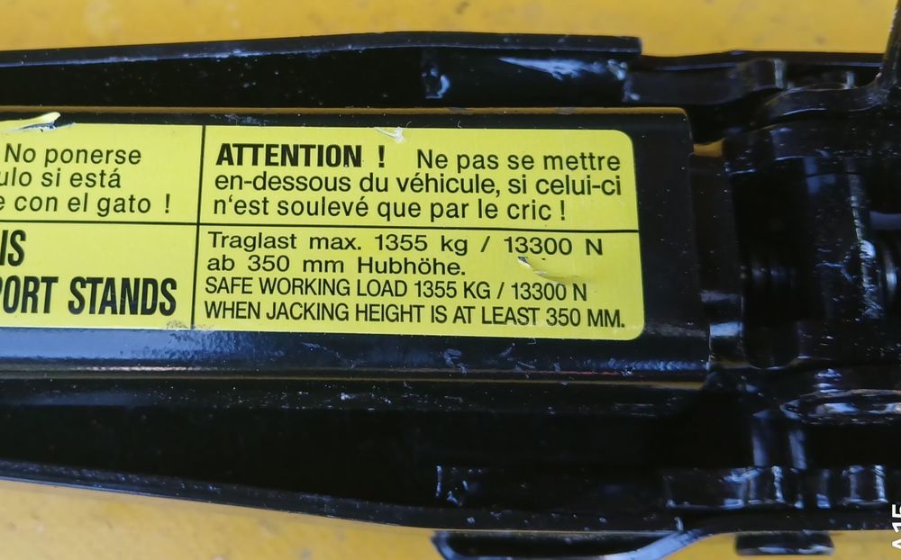 Cric auto Mercedes GLC Gla Glk Gls E Class Bmw