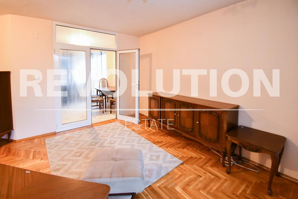 Дава се под наем Двустаен апартамент в София, Борово - 100 кв.м за 550 € - Снимка #1