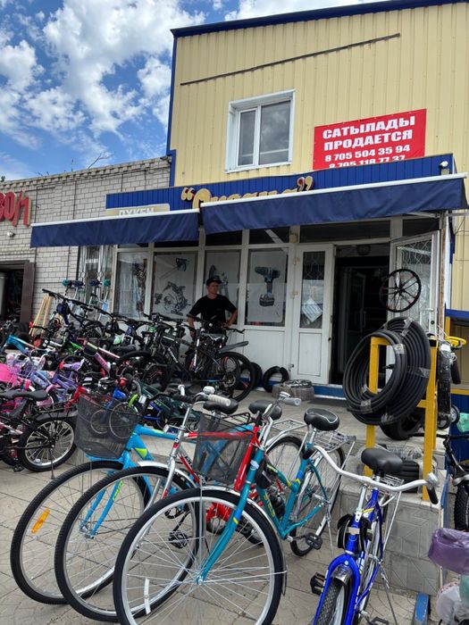 Продается магазин в центре города Шемонаиха.