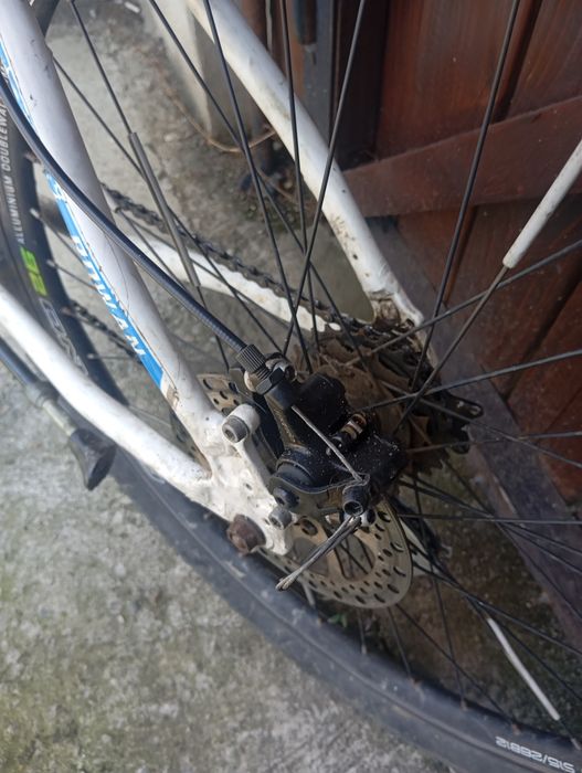 Vând bicicleta omega foarte bună