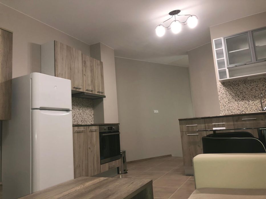 Дава се под наем Двустаен апартамент в Пловдив, Кючук Париж - 64 кв.м за 383 € - Снимка #1