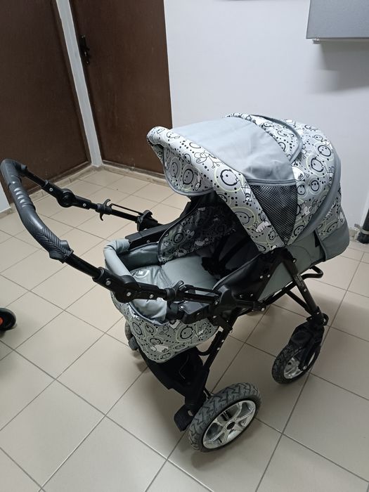 Продается детская коляска зима -лето