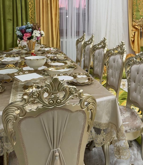 Стол стулья 12 адамдық сатылады !