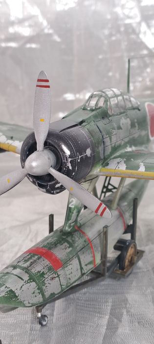 Сборная модель самолёта A6M2N Rufe.