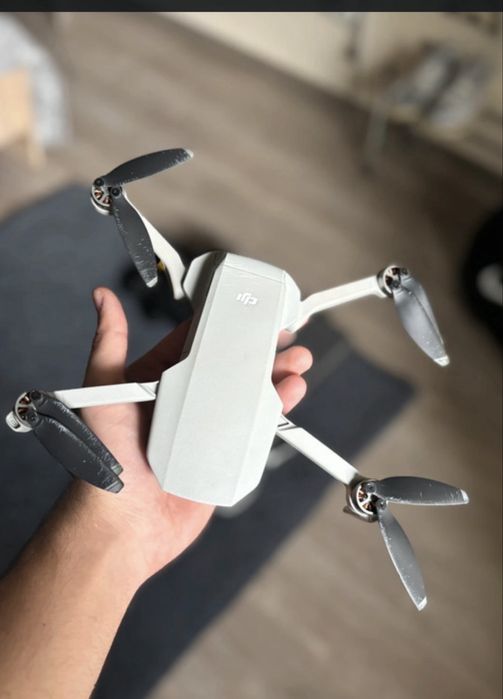 DJI Mavic Mini – Pachet Complet + 3 Baterii