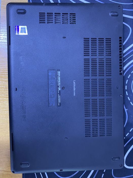 Ноутбук Dell Latitude 5490