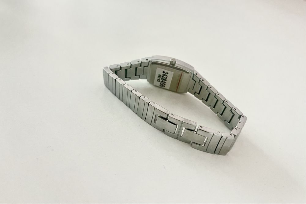 Дамски комплект SEKONDA – часовник + 2 гривни | ЧИСТО НОВ