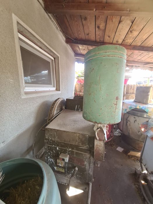 Vand moara 3 in1.  1300 ron