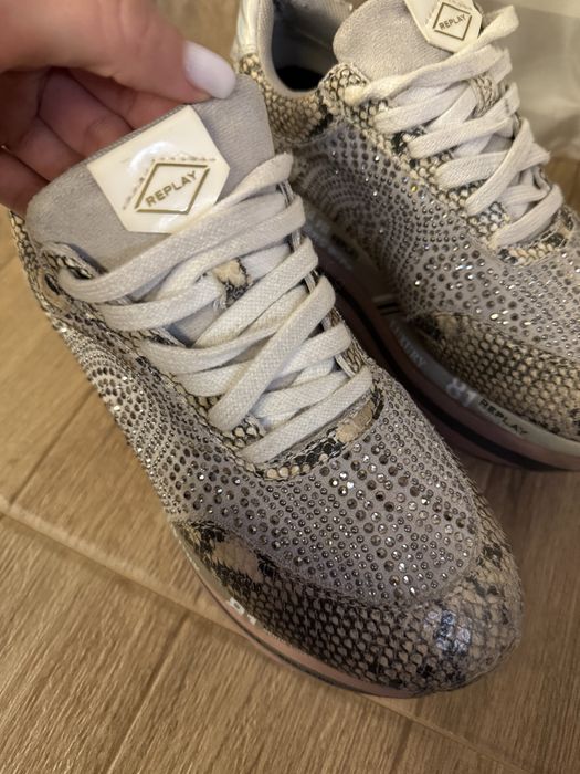 Сникърси Replay