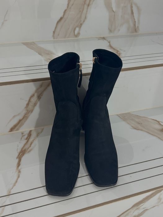 Велурени Дамски боти на ZARA