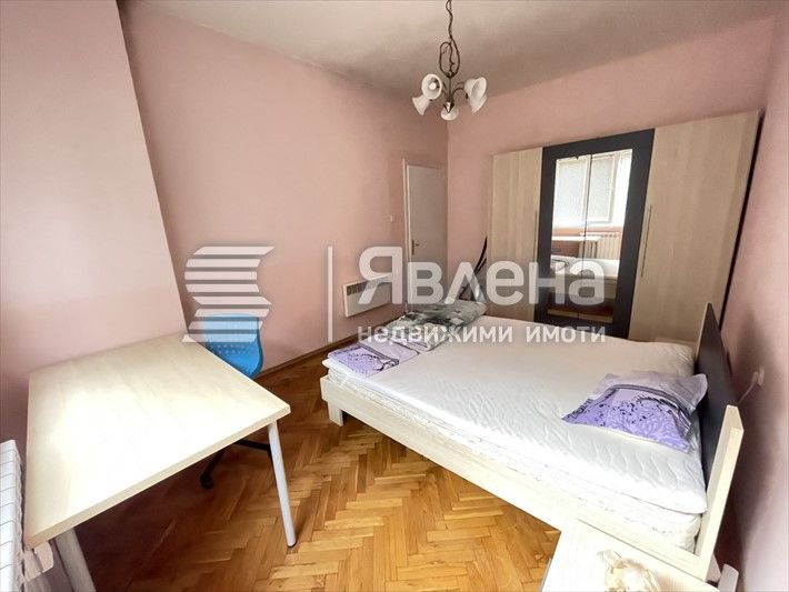 Дава се под наем Тристаен апартамент в София, Център - 99 кв.м за 760 € - Снимка #3