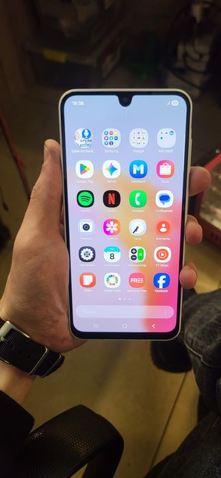 Продам Samsung A26 6/128