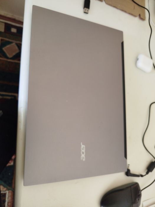 Notebook Acer Aspire Lite sotaman