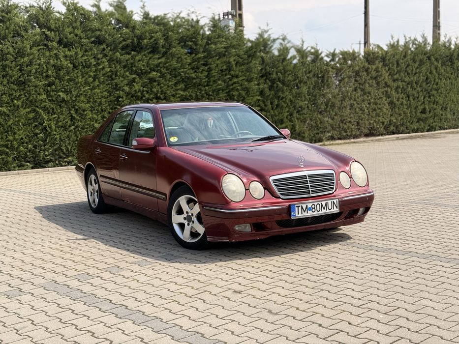 Mercedes-benz  e220