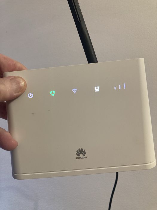 Ruter sim HuaweiB311-221