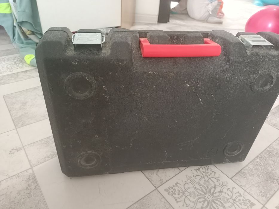 Продам кейсы для перфоратор и шрупповерт