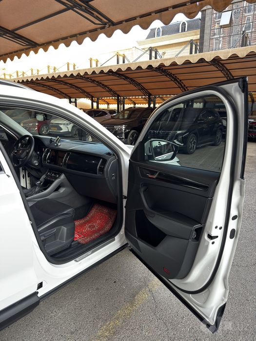 Skoda Kodiaq 2021г 94900км