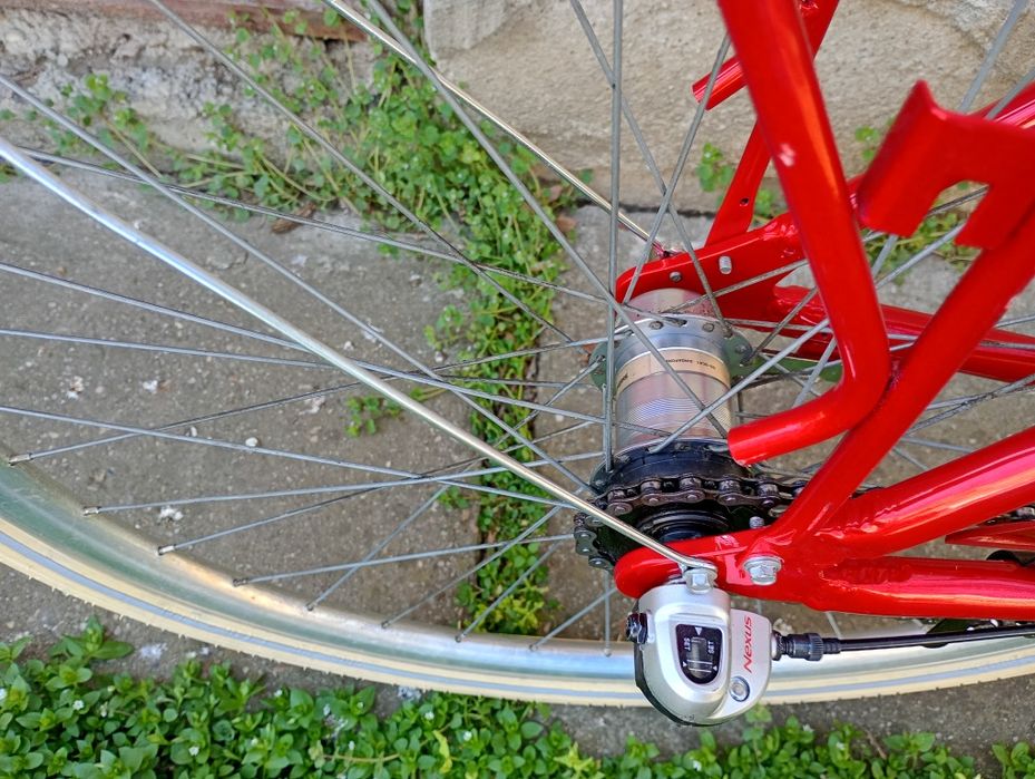 Vând bicicletă pe 28 (damă)