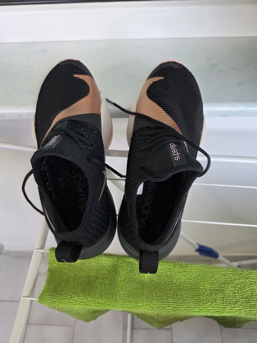 Маратонки NIKE superreb