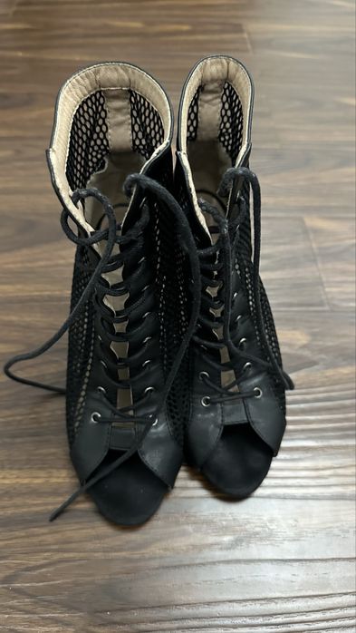 Продаются Хилсы 37 размер