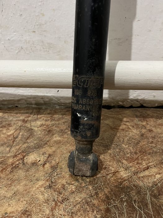 Мерседес 190 задние амортизаторы