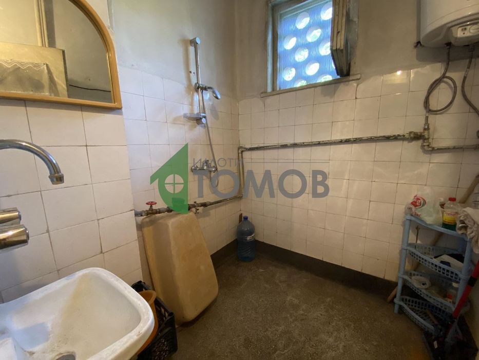 Продава се Тристаен апартамент в Шумен, Център - 120 кв.м за 817 €/кв.м - Снимка #5