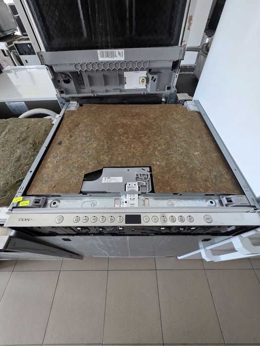 Съдомиялна за пълно вграждане Siemens