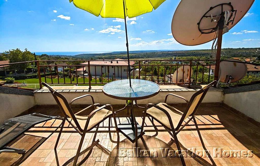 Просторна луксозна къща в Боровец близо до Варна