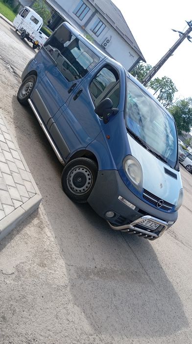 Vând Opel vivaro din 2006. Motor de 1.9. consum foarte bun. Mașina este in stare perfecta de funcționare, sa schimbat multe piese la ea.