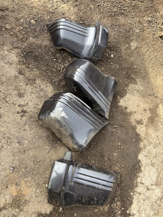 Пластмасови  вежди ролбар и капачки  за паджеро 2