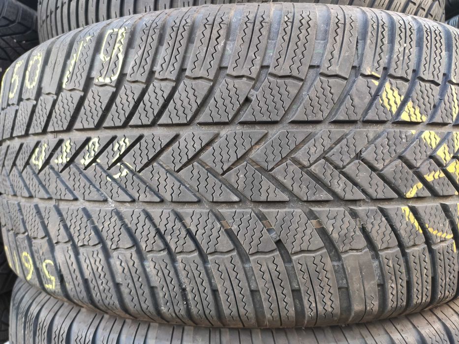 2бр Зимни гуми 255 50 19 - Brigdestone - DOT 2023