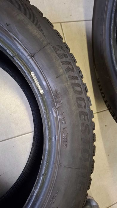 2бр зимни гуми Bridgestone 215 55 17
