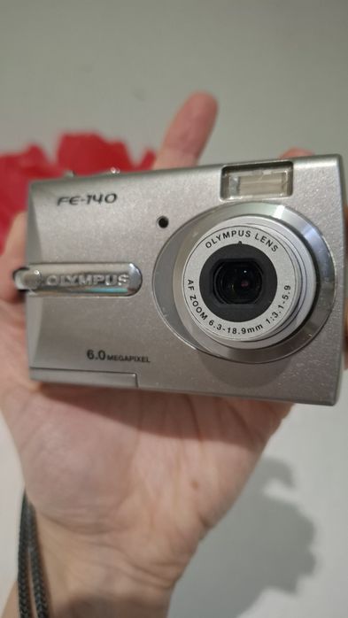 Компактен дигитален фотоапарат Olimpus FE 140