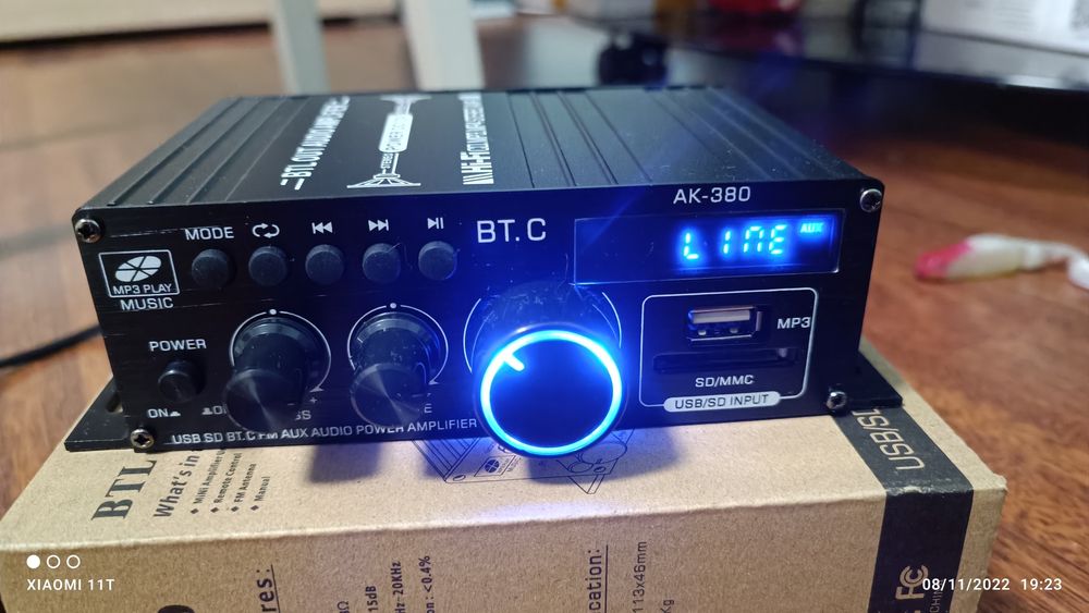 Amplificator bluetooth FM